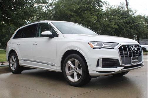 Carrara White 2022 Audi Q7 45 Premium