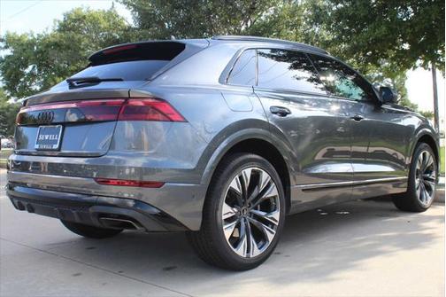 2024 Audi Q8 55 Premium Plus