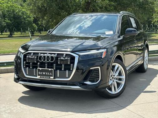 2025 Audi Q7 55 Premium Plus