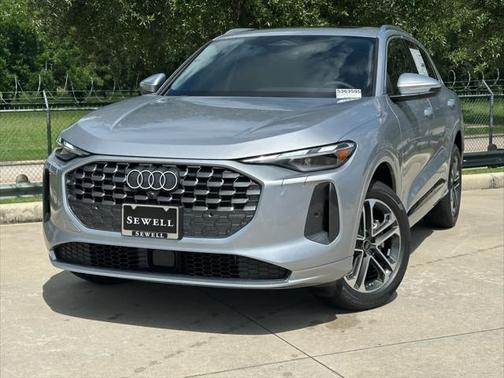 2025 Audi Q5 Premium