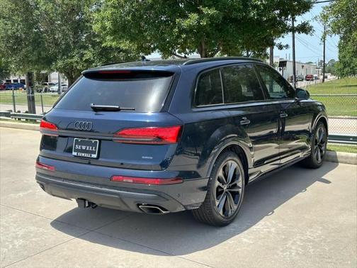 2025 Audi Q7 55 Prestige