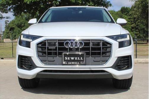 2023 Audi Q8 55 Premium Plus