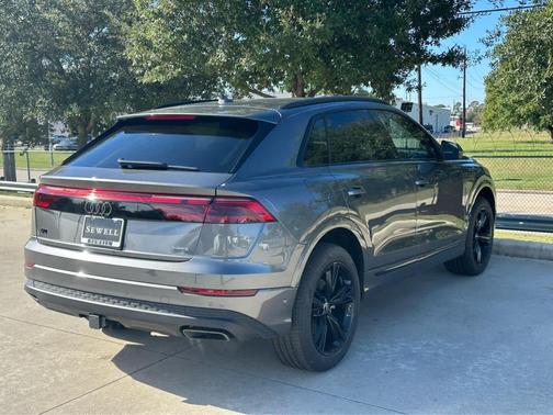 2026 Audi Q8 55 Premium