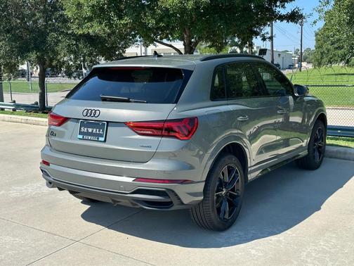 2025 Audi Q3 Premium 45 TFSI S line quattro Tiptronic