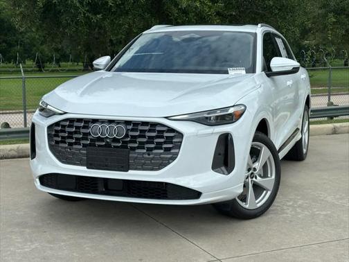 2025 Audi Q5 Premium Plus