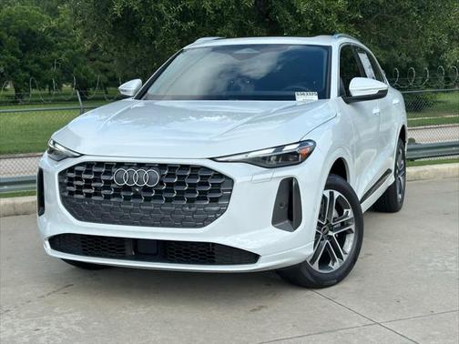 2025 Audi Q5 Premium