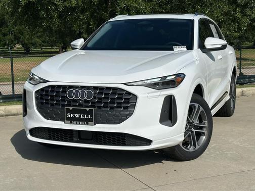 2025 Audi Q5 Premium