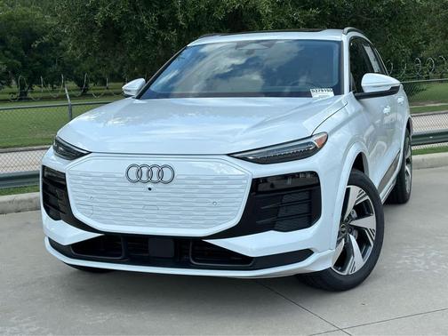 2025 Audi Q6 e-tron Premium Plus quattro