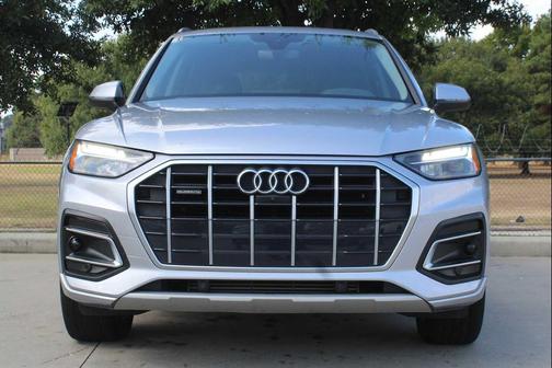 2022 Audi Q5 40 Premium Plus