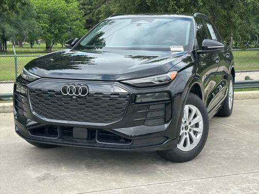 2025 Audi Q6 e-tron Premium