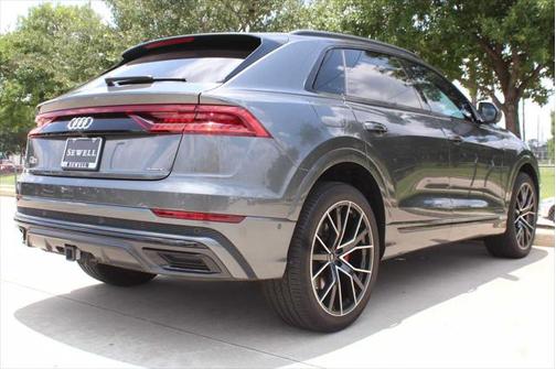 2023 Audi Q8 55 Premium Plus