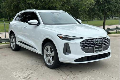 WHITE 2026 Audi Q5 Premium Plus TFSI quattro S tronic