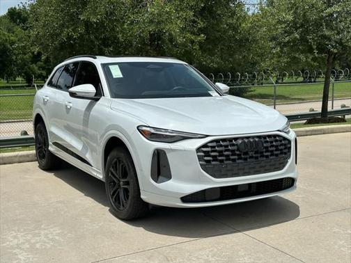 2025 Audi Q5 Premium Plus