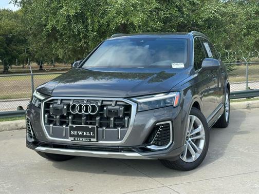 2026 Audi Q7 55 Premium Plus