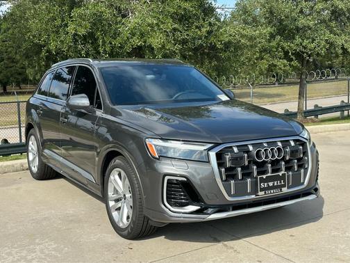 2026 Audi Q7 55 Premium Plus