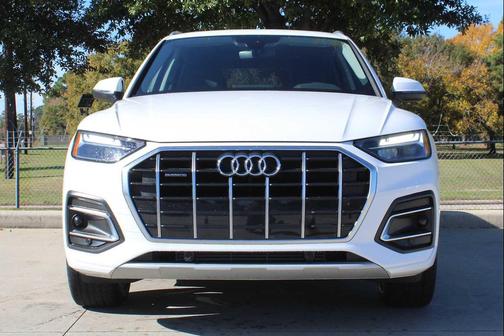 2023 Audi Q5 40 Premium