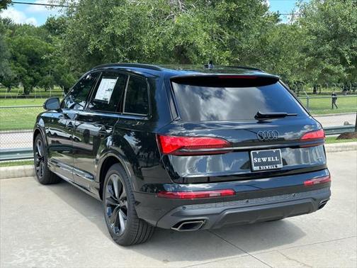 2025 Audi Q7 55 Premium Plus