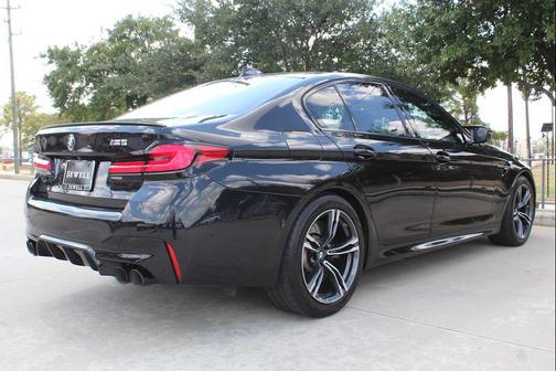2022 BMW M5 Base