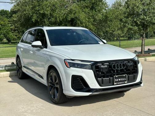 2025 Audi Q7 55 Premium Plus