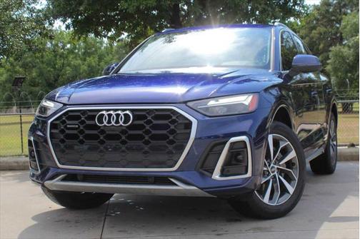 2022 Audi Q5 45 S line Premium Plus