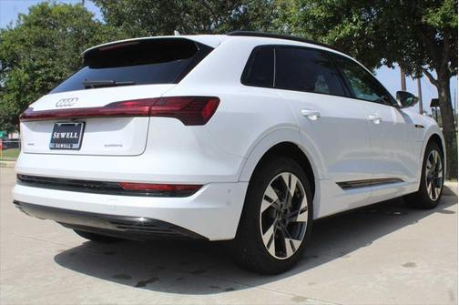 2021 Audi e-tron Premium