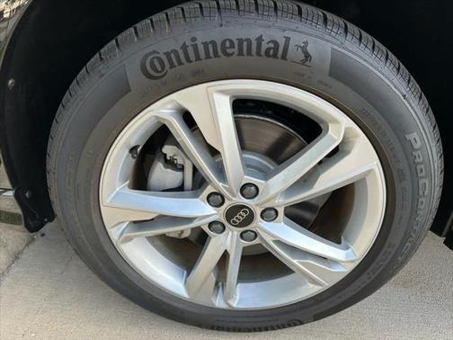 2024 Audi Q3 45 S line Premium Plus