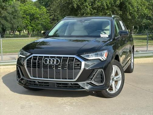 2024 Audi Q3 45 S line Premium Plus