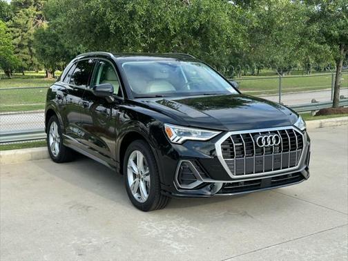 2024 Audi Q3 45 S line Premium Plus