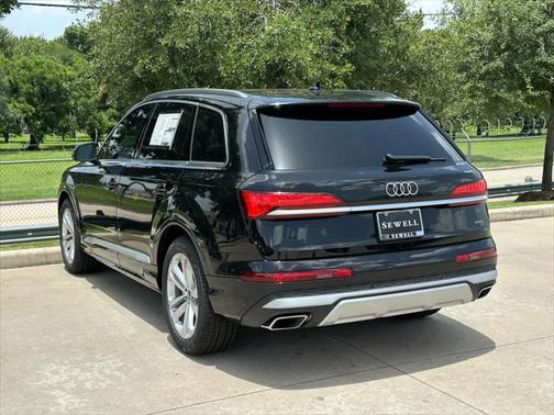 2025 Audi Q7 55 Prestige