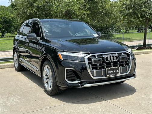 2025 Audi Q7 55 Prestige