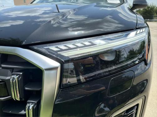 2025 Audi Q7 55 Prestige