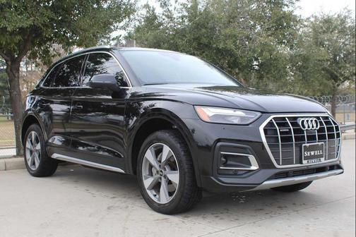 2023 Audi Q5 40 Premium Plus