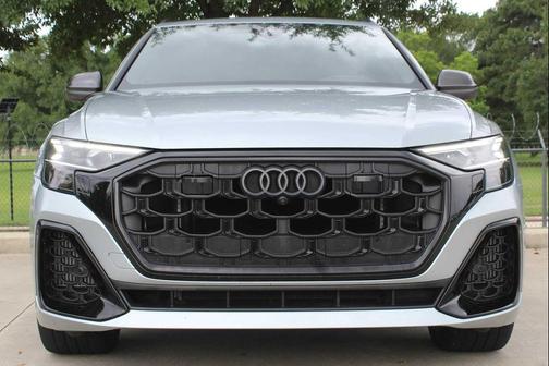 Satellite Silver Metallic 2024 Audi SQ8 4.0T Prestige