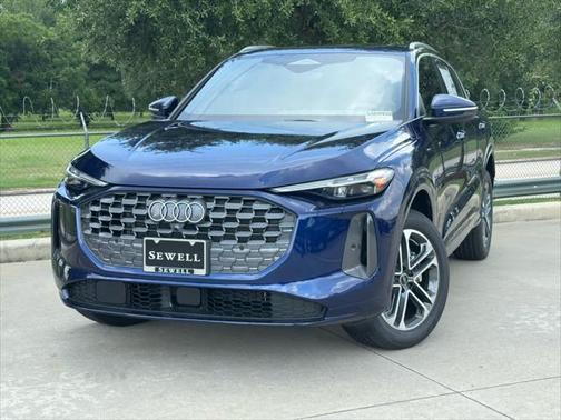 2025 Audi Q5 Premium Plus