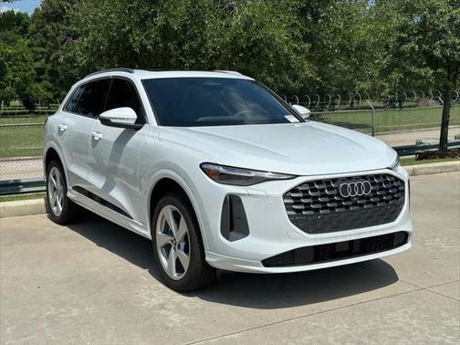 2025 Audi Q5 Premium Plus