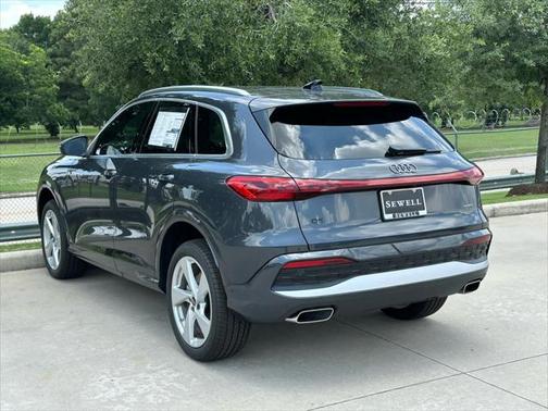 2025 Audi Q5 Premium Plus