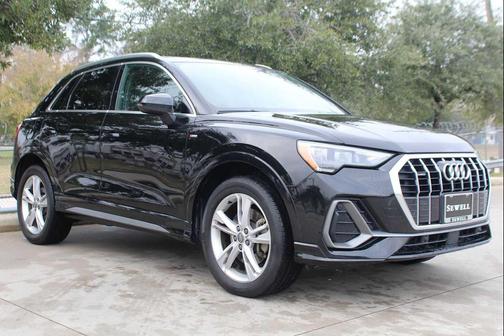 2020 Audi Q3 45 S line Premium