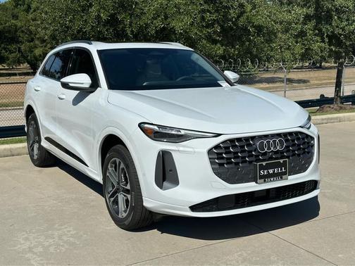 2025 Audi Q5 Premium Plus