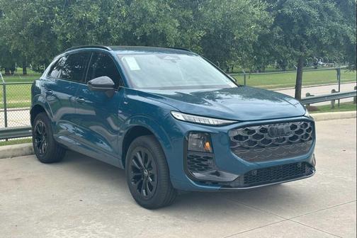 Malpelo Blue Metallic 2026 Audi Q3 TFSI quattro S tronic