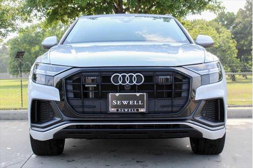 2022 Audi Q8 55 Premium Plus