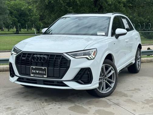 2025 Audi Q3 Premium 45 TFSI S line quattro Tiptronic
