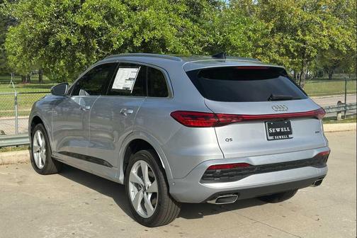 SLIVER 2026 Audi Q5 Premium Plus TFSI quattro S tronic