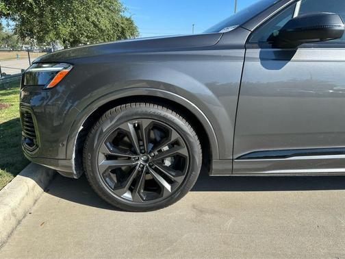 2026 Audi Q7 55 Premium Plus