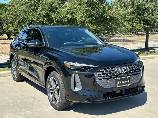 2025 Audi Q5 Premium