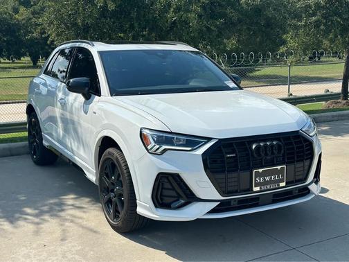 2025 Audi Q3 45 S line Premium Plus