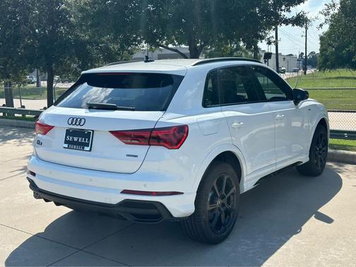 2025 Audi Q3 45 S line Premium Plus