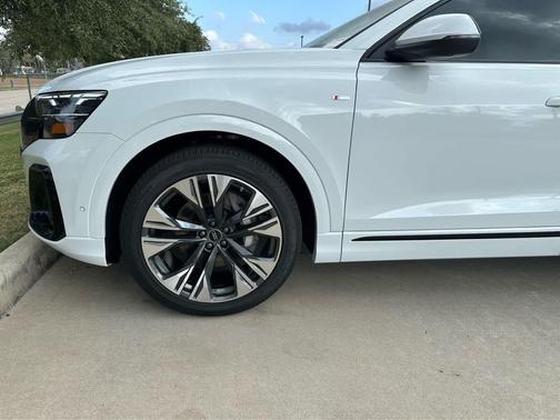2026 Audi Q8 55 Prestige