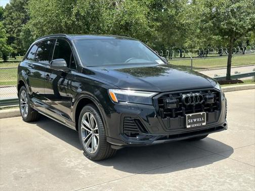 2025 Audi Q7 45 Premium