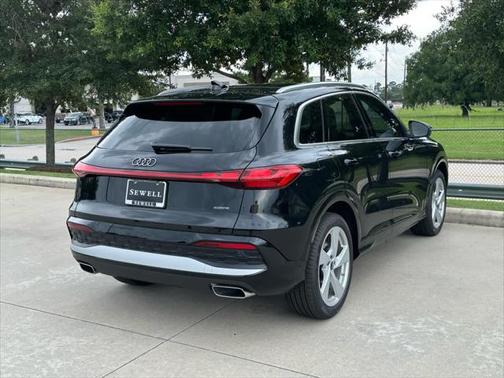 2025 Audi Q5 Prestige