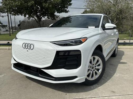 2025 Audi Q6 e-tron Premium